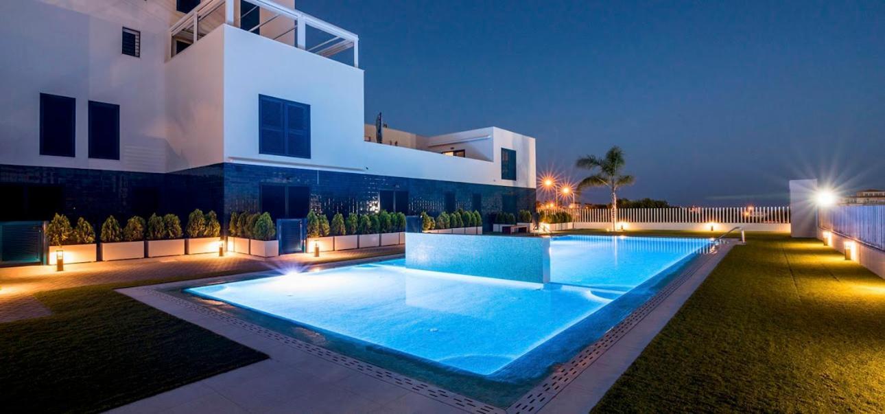 Luxury Apartment Turquesa Del Mar Аликанте Екстериор снимка
